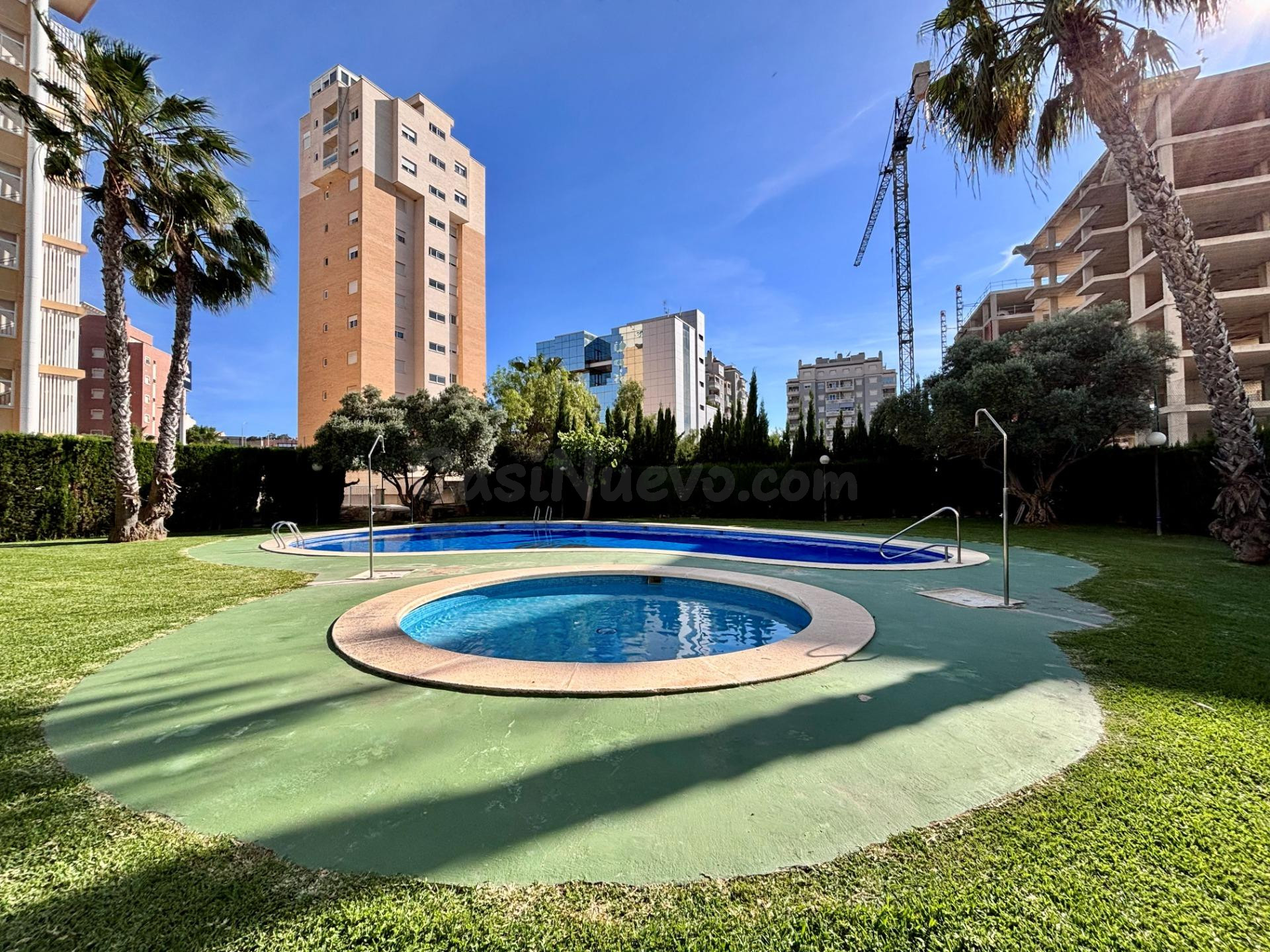 Apartamento en alquiler con ascensor y garaje en Guardamar del Segura