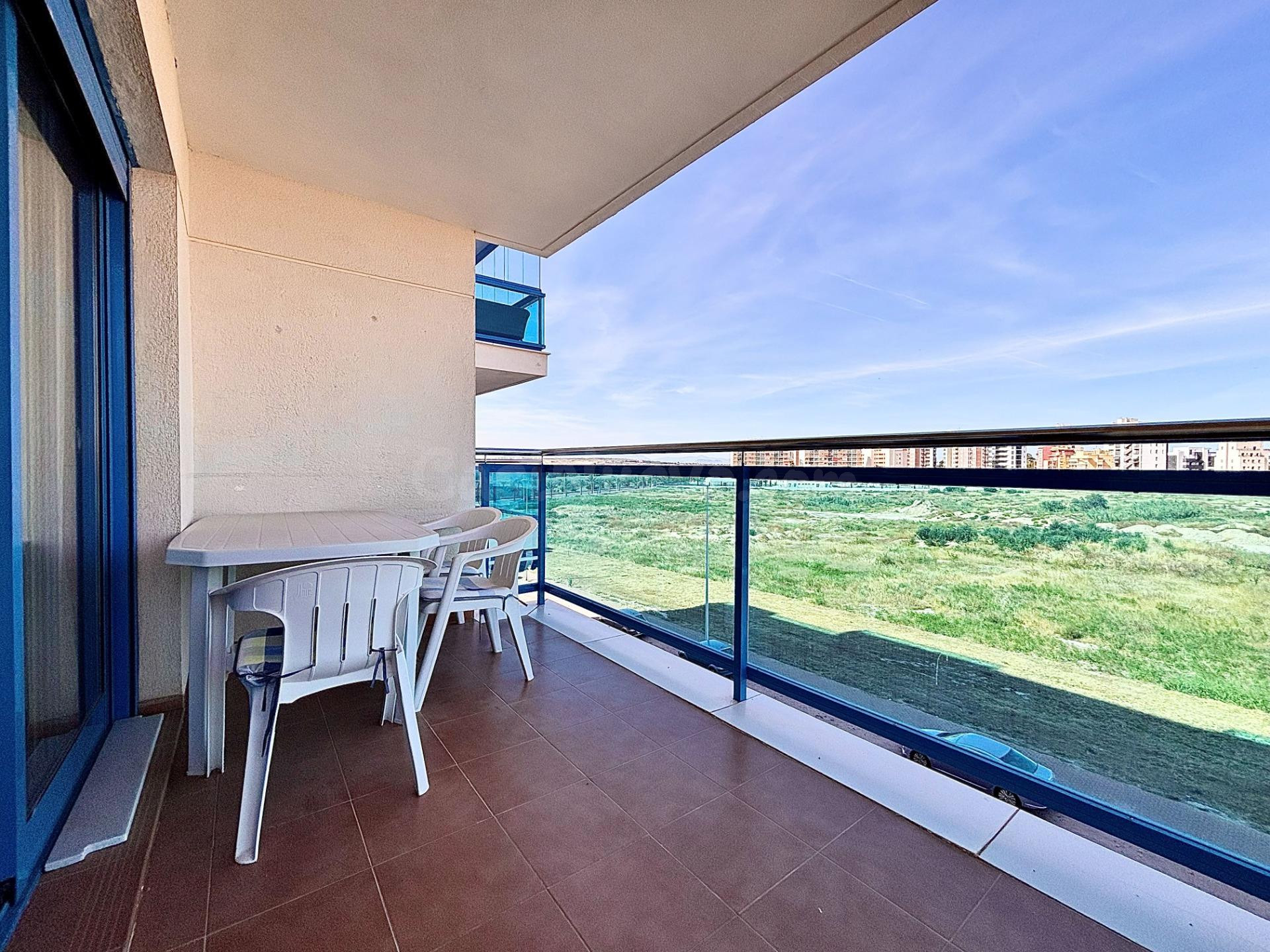 Apartamento en alquiler con ascensor y garaje en Guardamar d - foto 2