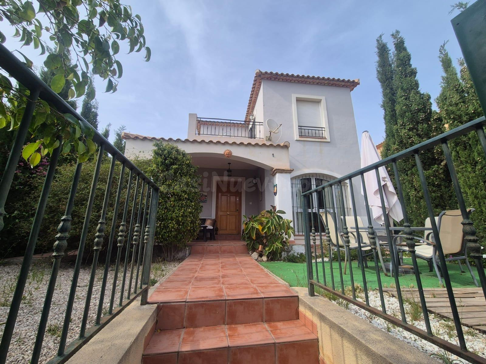 Chalet 3 habitaciones 242m² en venta - Bonalba-Cotoveta