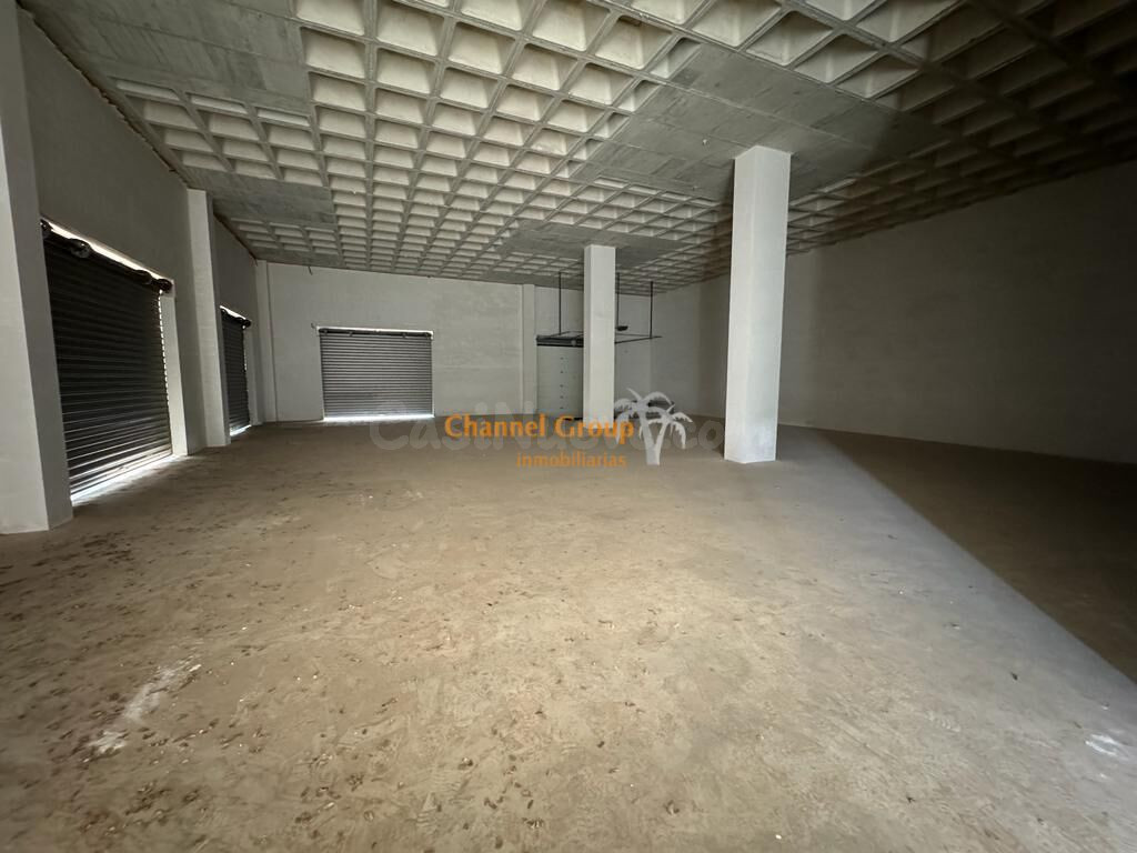 SE ALQUILA NAVE INDUSTRIAL EN EL POLIGONO DE TORRELLANO - foto 5