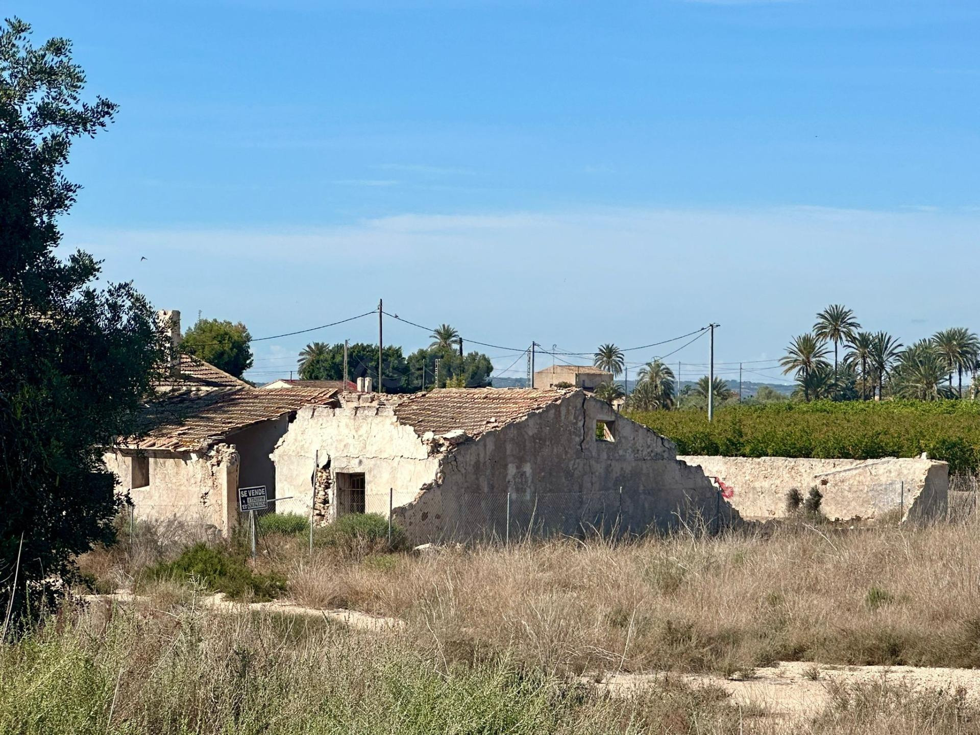 EN VENTA TERRENO JUNTO A LA CTRA.DE SANTA POLA DE 45.000 MET - foto 2