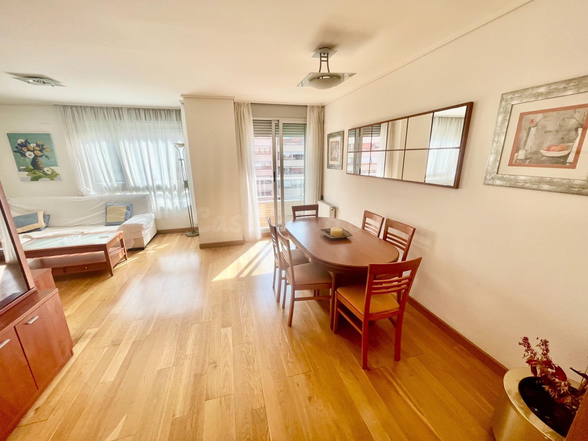Muy buen piso de 4 Dorm. en Av. Oscar Espla - foto 5
