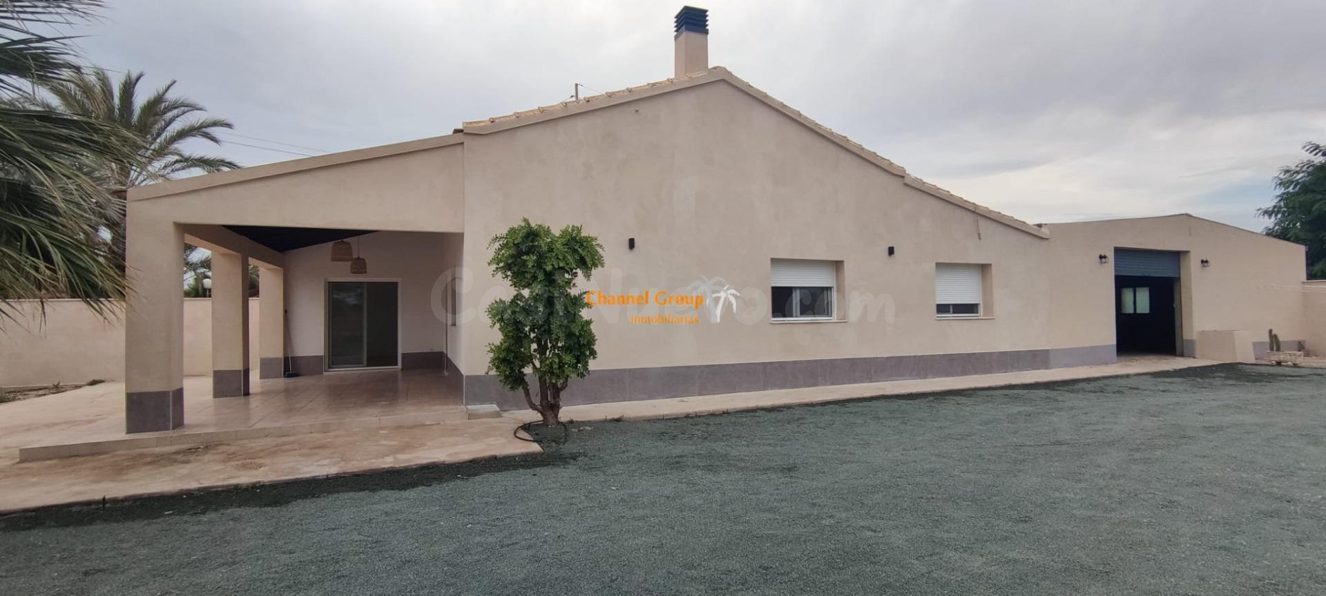 SE ALQUILA MAGNIFICA VIVIENDA A 7 MINUTOS DE ELCHE, PARTIDA 