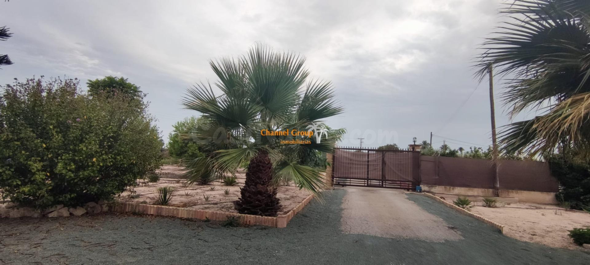 SE ALQUILA MAGNIFICA VIVIENDA A 7 MINUTOS DE ELCHE, PARTIDA  - foto 5