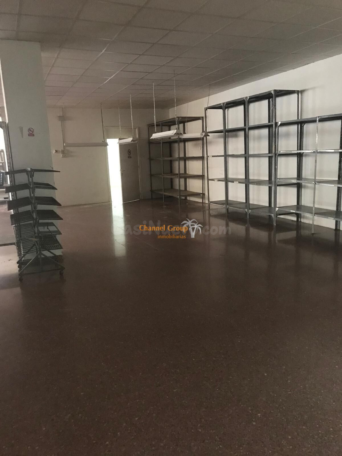 NAVE EN ALQUILER EN EL CENTRO DE PETRER!! - foto 2