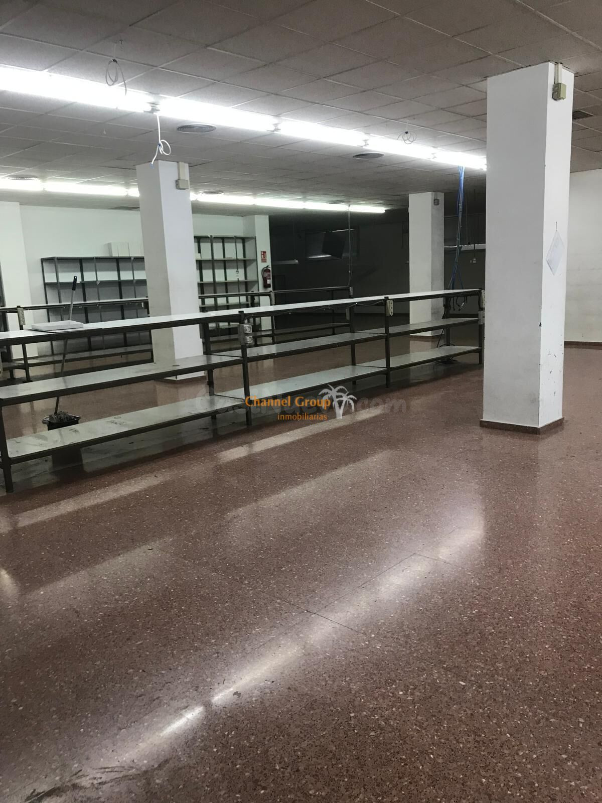 NAVE EN ALQUILER EN EL CENTRO DE PETRER!! - foto 5