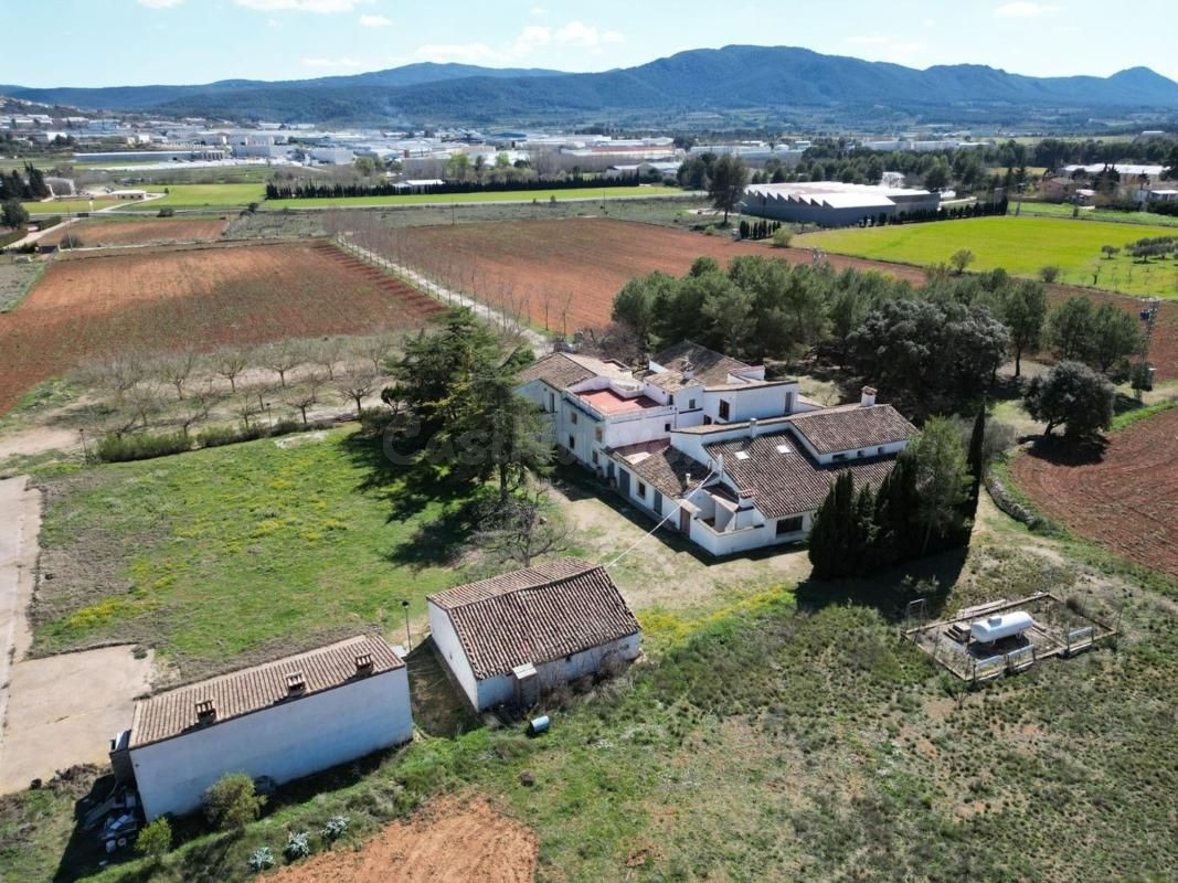 Local comercial 1700m² en venta - Comunidad valenciana - foto 4