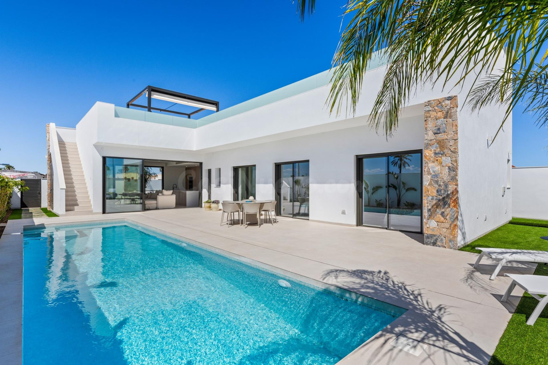 Villas de nueva construcción cerca de Serena Golf en Los Alc
