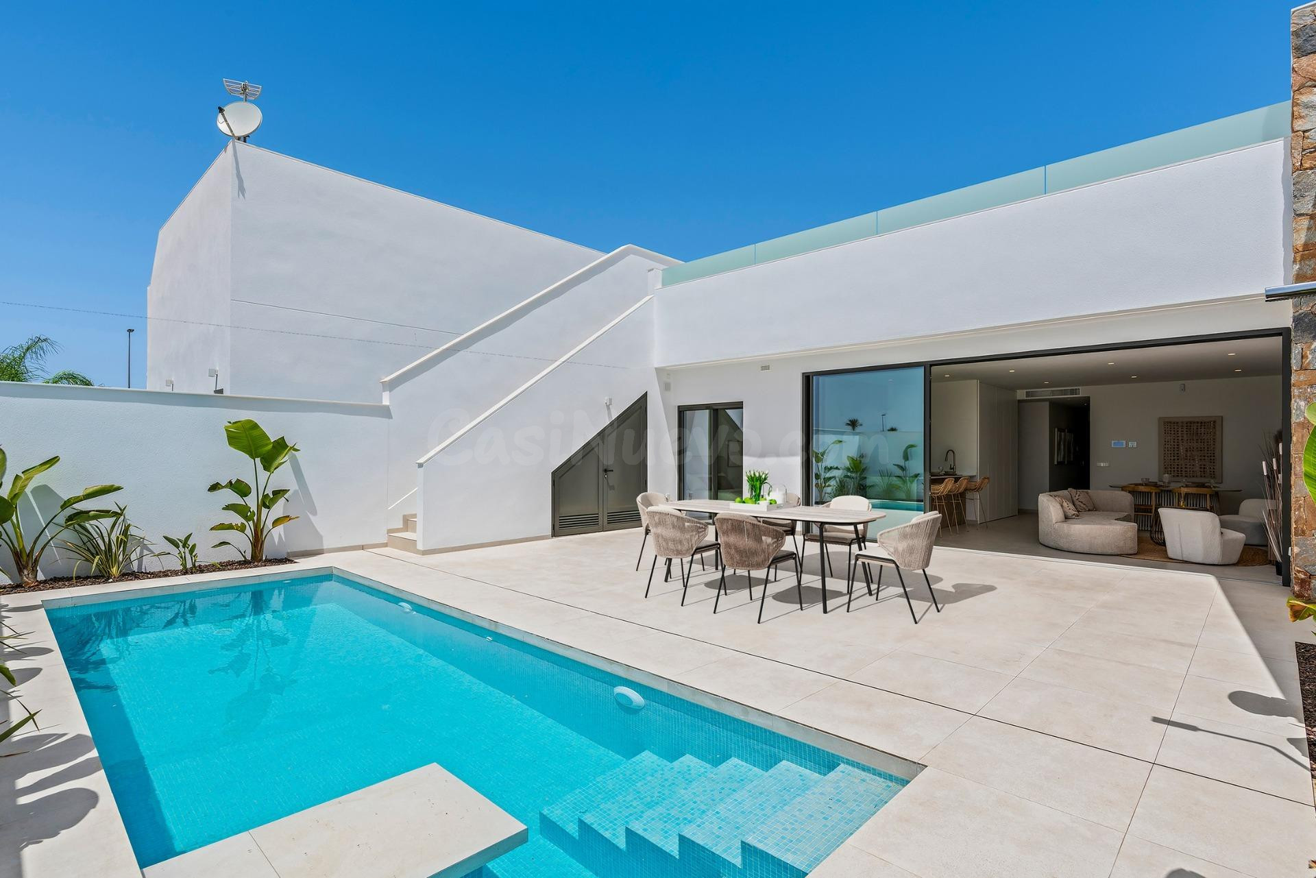 Villas de nueva construcción cerca de Serena Golf en Los Alc