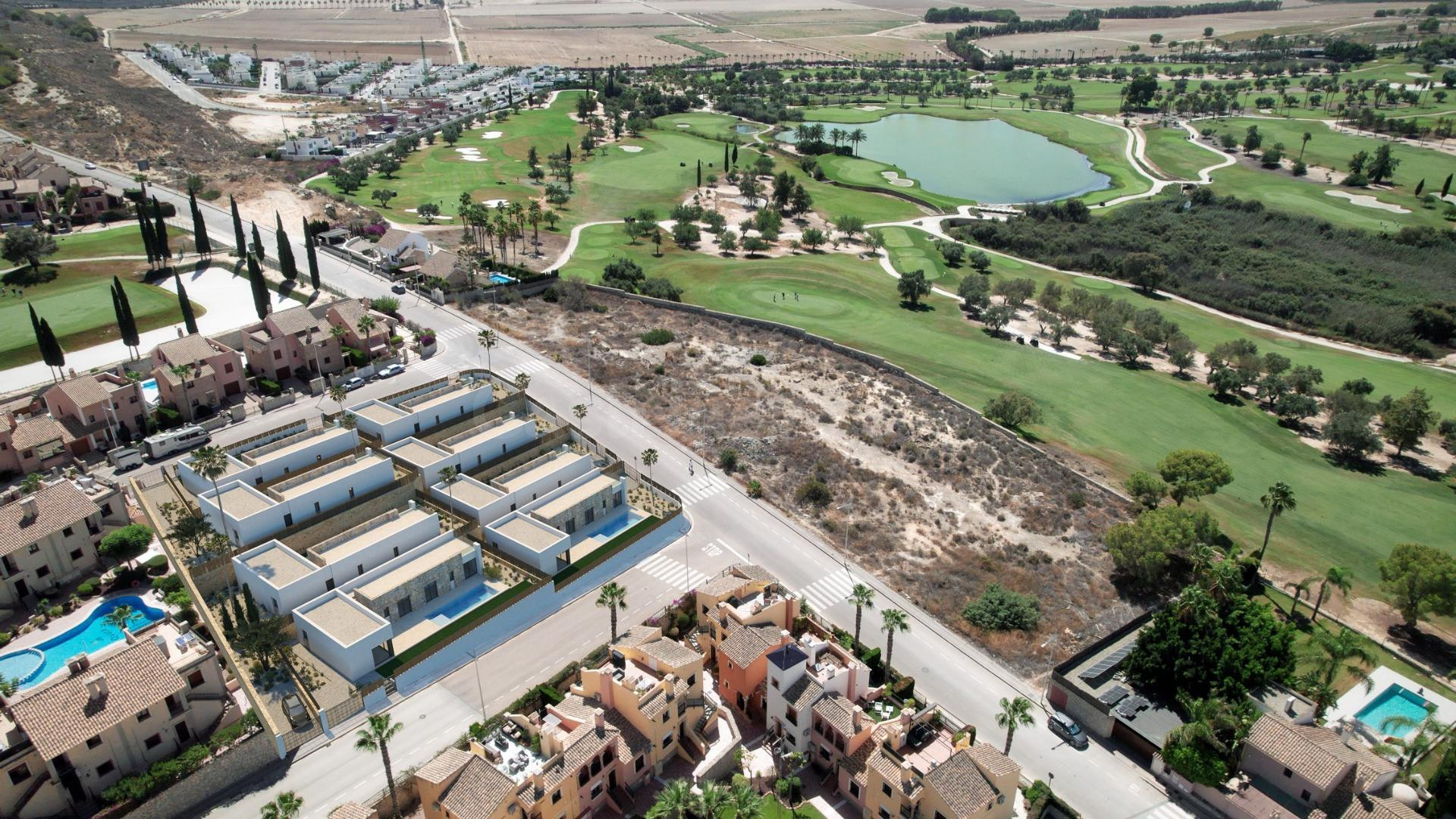 Villas de lujo de nueva construcción junto al campo de golf  - foto 2