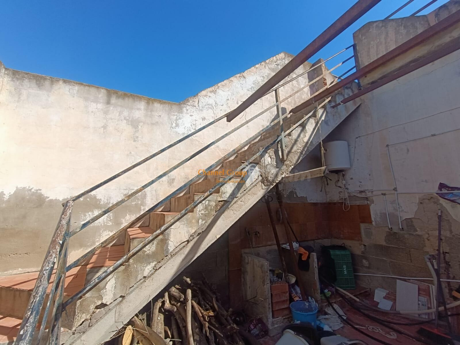 SE VENDE CASA DE CAMPO ZONA DAIMES - foto 2