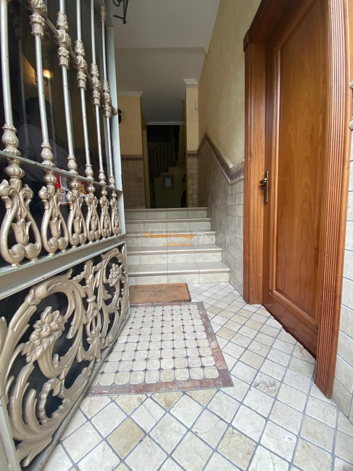 SE VENDE ESPECTACULAR CASA DE 3 PLANTAS  CON ASCENSOR EN CRE - foto 2