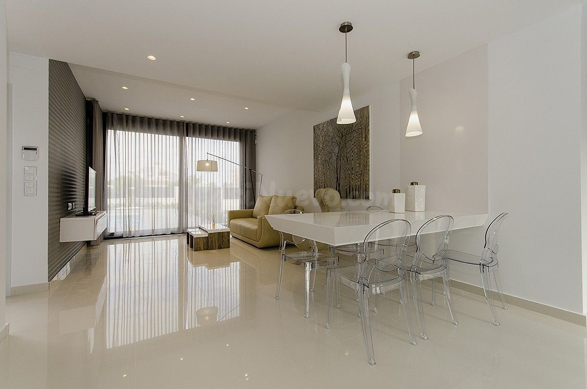 Exclusiva Villa a 300 Metros de la Playa - foto 2