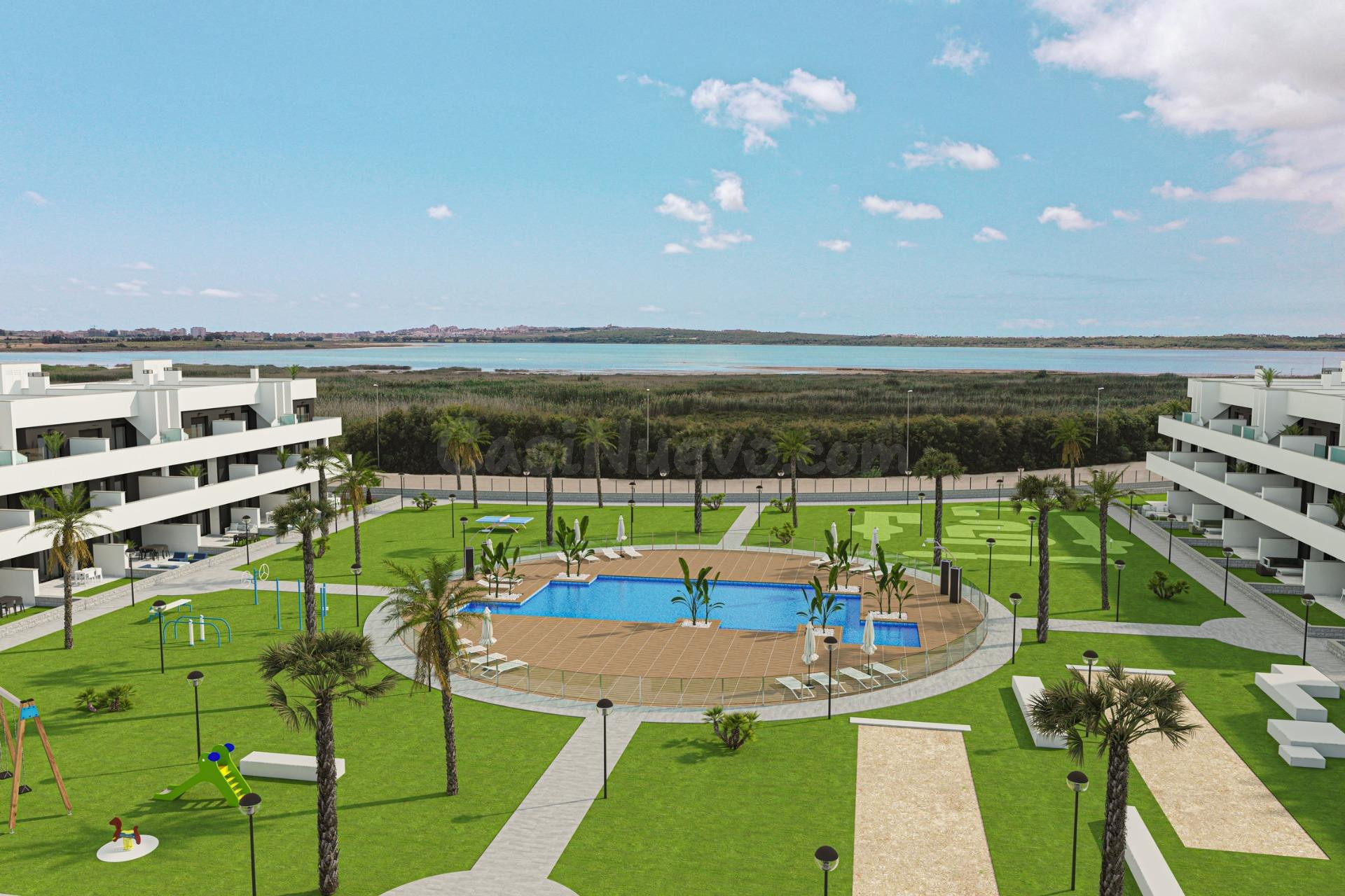 Apartamentos de nueva construcción con licencia turística y vistas a la laguna en El Raso, Guardamar del Segura