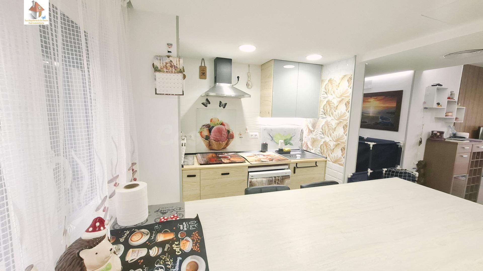 VENTA DE PISO DE TRES DORMITORIOS CON UNA GRAN TERRAZA Y PAT