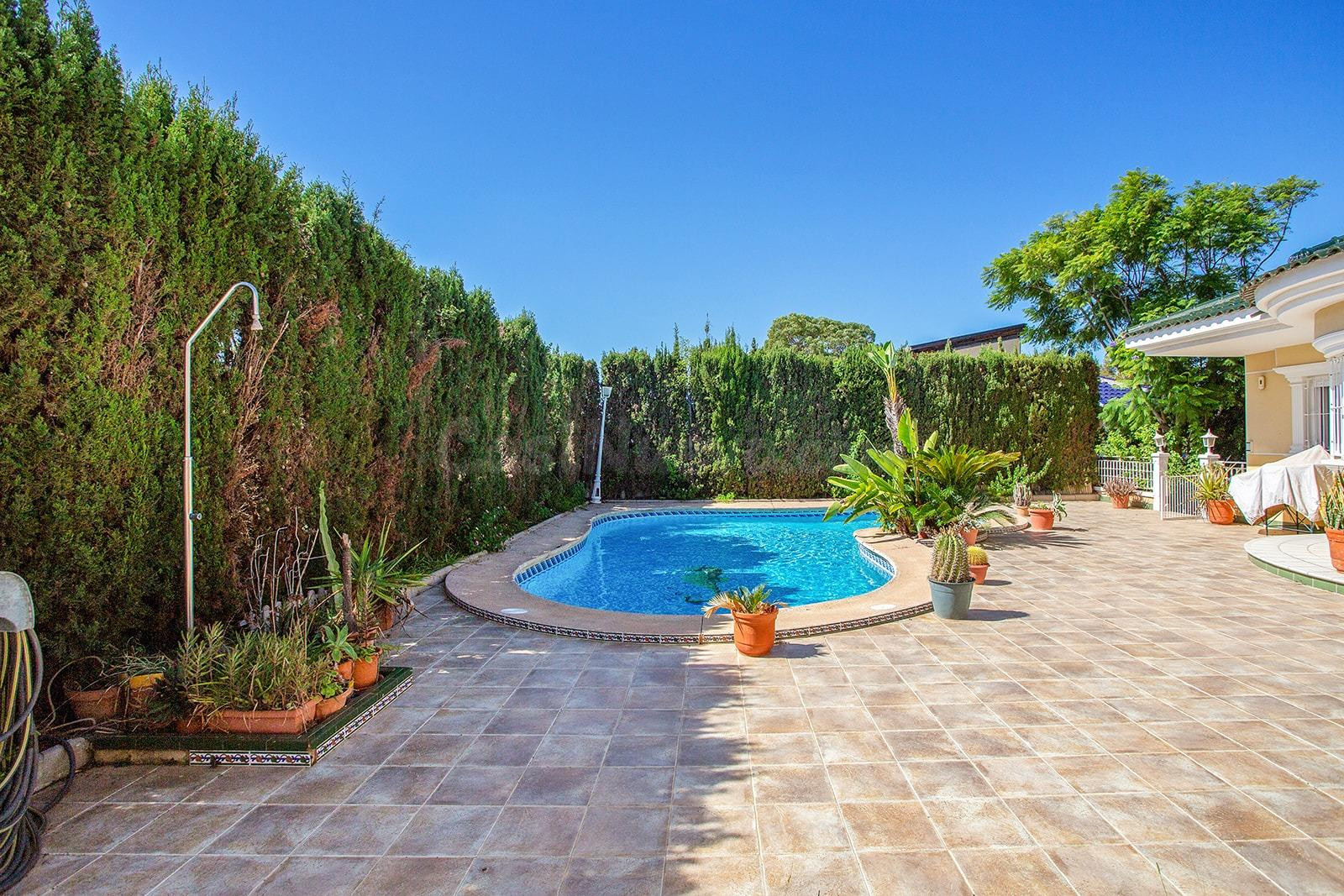 Oportunidad villa de lujo con mas de 500m2 de vivienda - foto 3