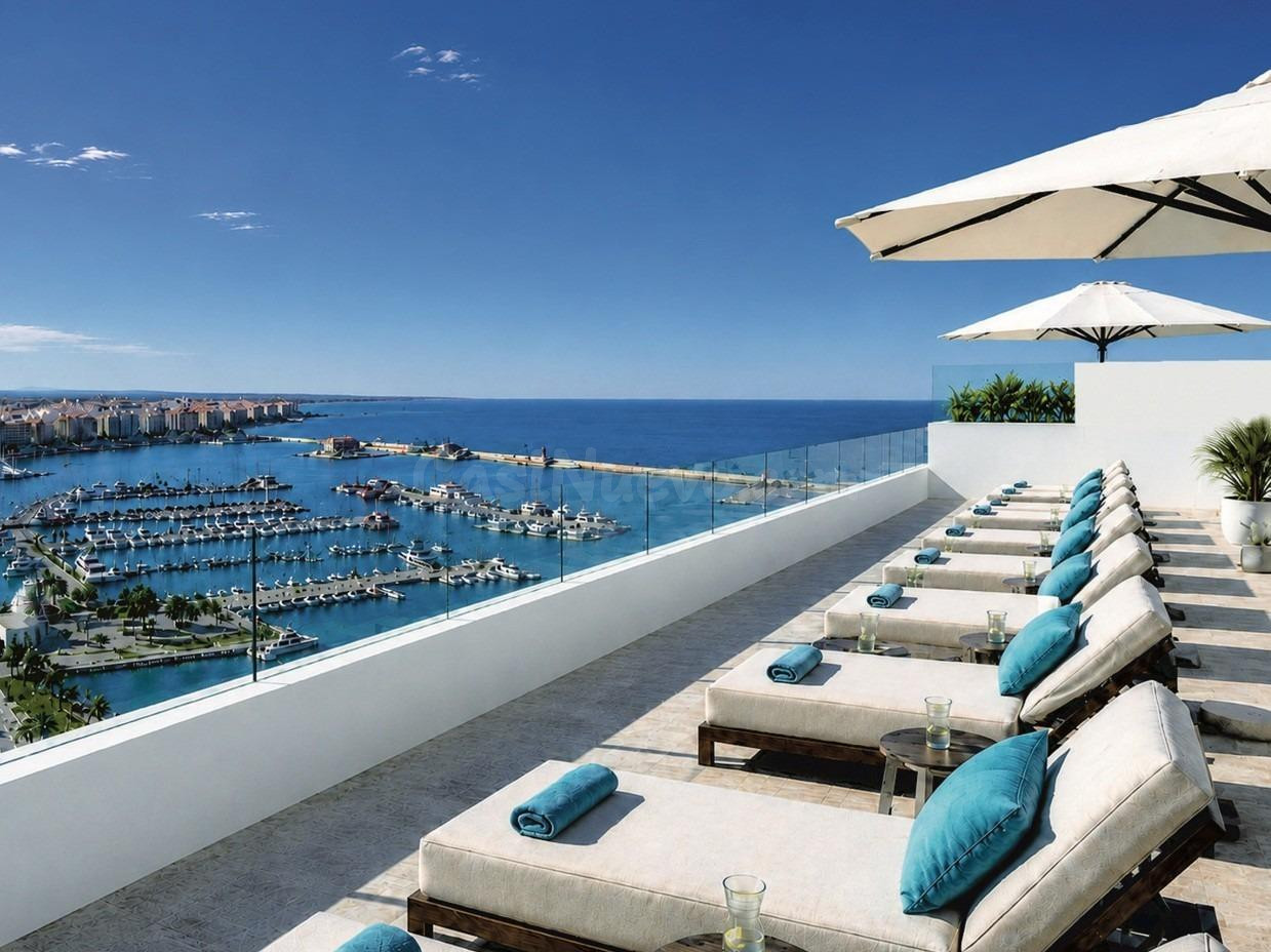 Apartamentos de lujo de nueva construcción cerca del puerto deportivo de Torrevieja y de la Playa del Cura