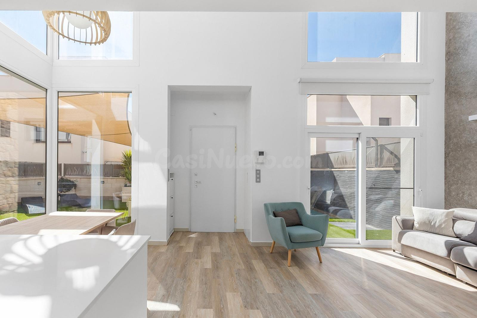 Oportunidad Villa Obra Nueva en Pueblo Bravo - foto 2