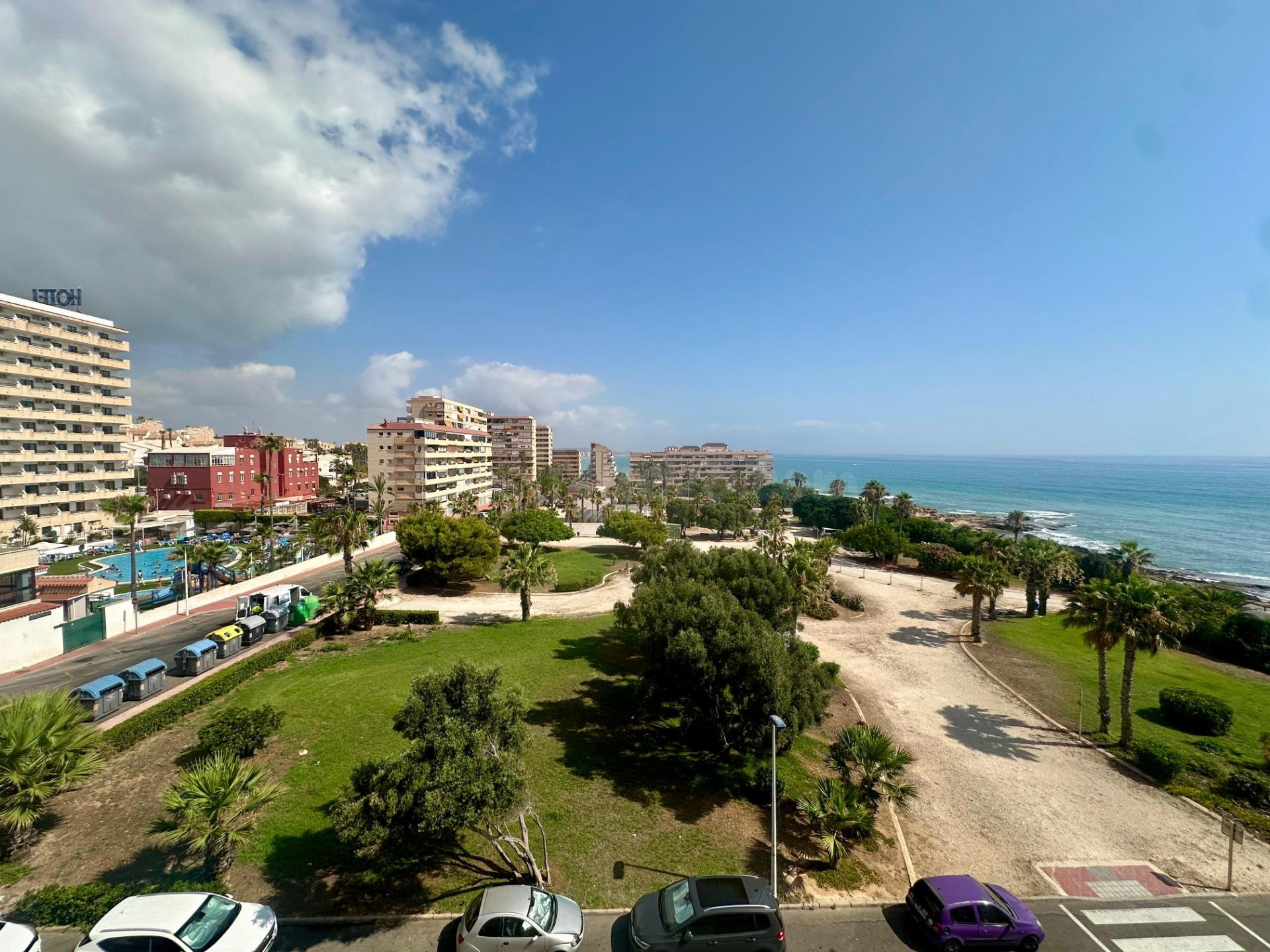 ENCANTADOR APARTAMENTO DE 1 DORMITORIO CON VISTAS AL MAR A 50 METROS DE LA PLAYA ️✨