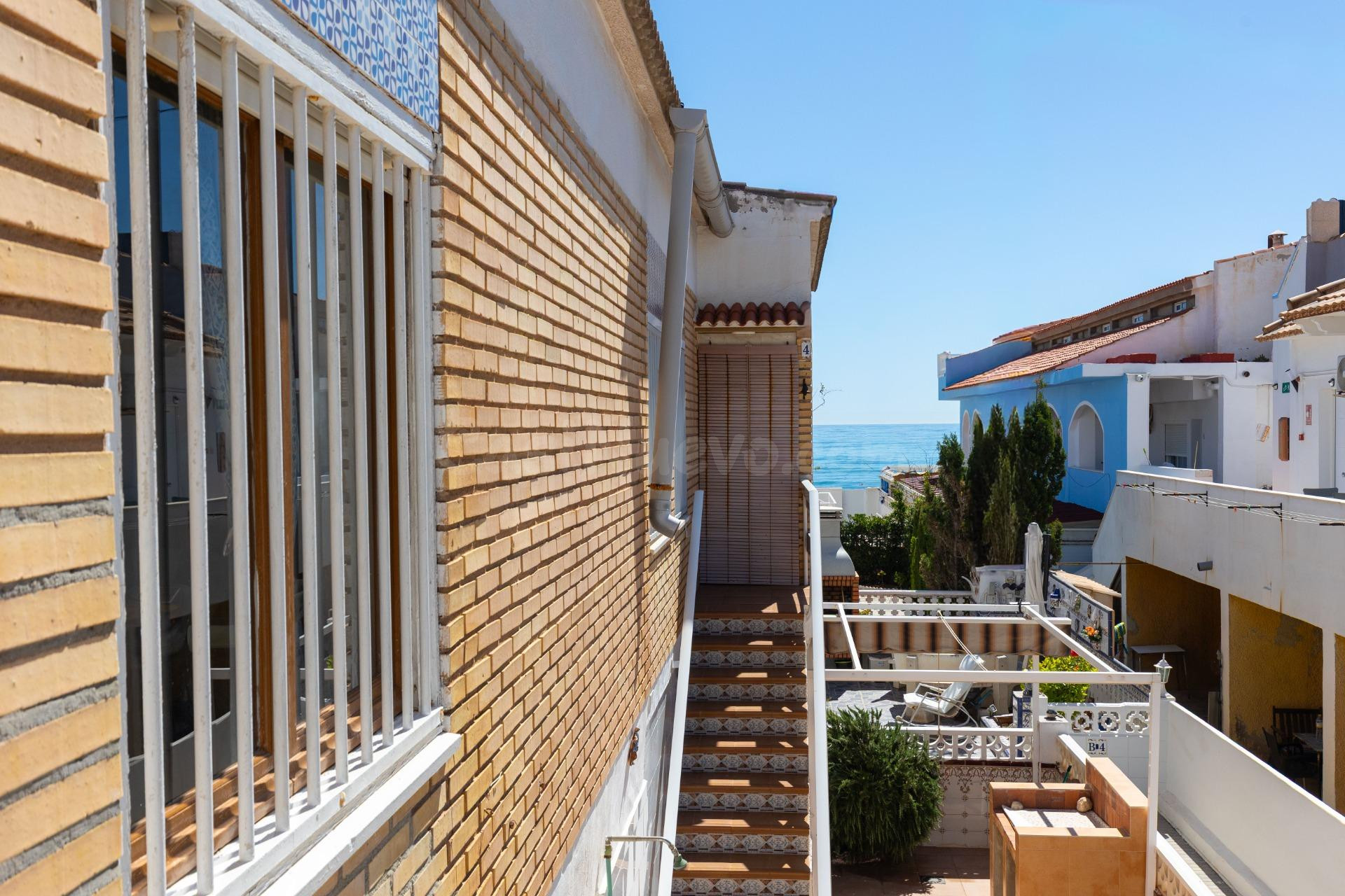 Bungalow Planta Alta en Los Europeos, Torrevieja - A solo 50 - foto 2