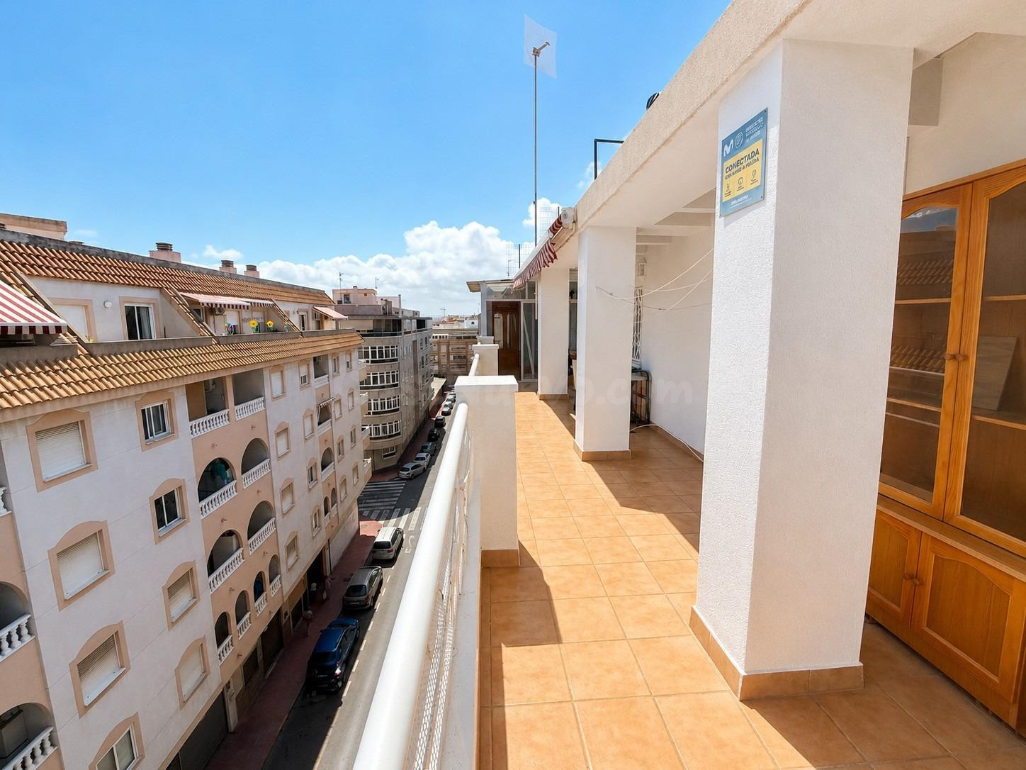 Oportunidad Ático con 3 dormitorios, 2 baños y piscina