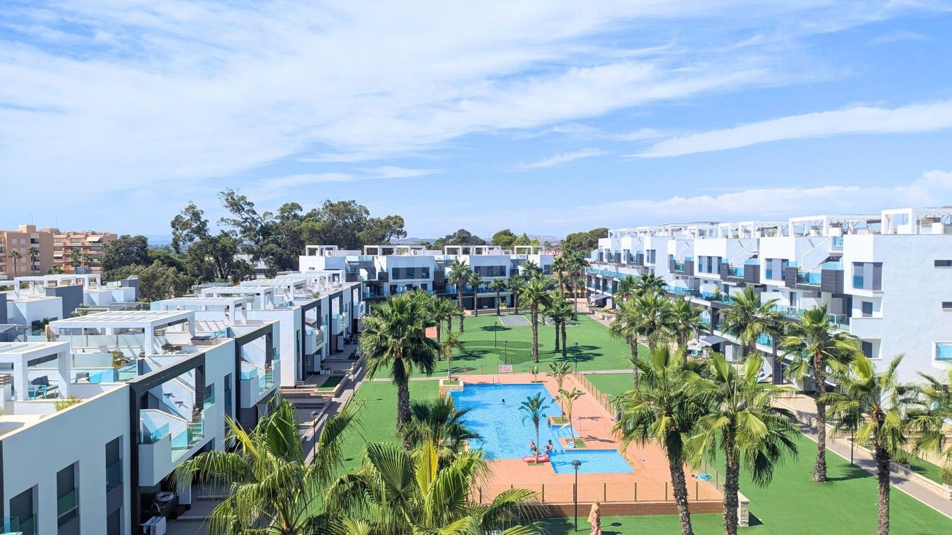 Ático 3 habitaciones 91m² en venta - EL RASO