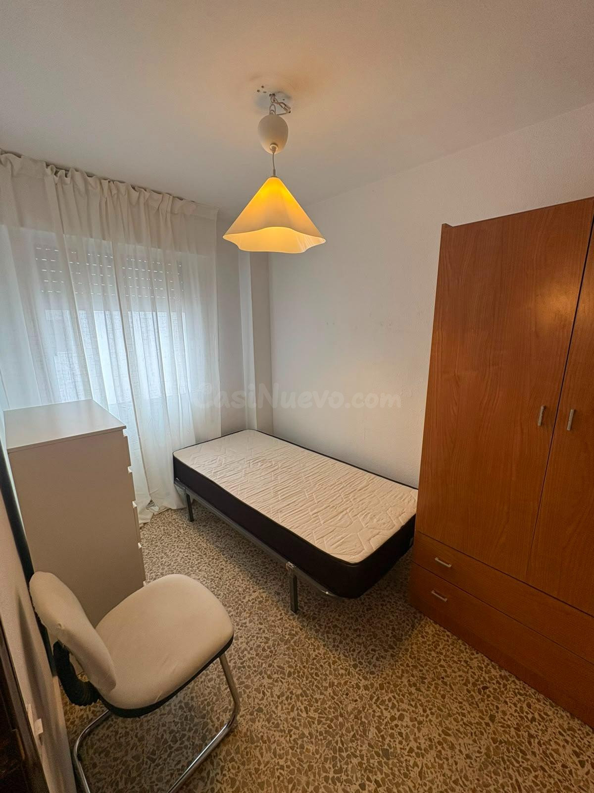 ESTUPENDO PISO EN NERVION PARA ESTUDIANTES - foto 5
