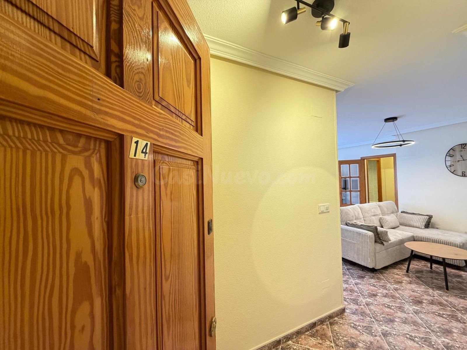 Apartamento 2 habitaciones 69m² en venta - Estacion de autob - foto 2