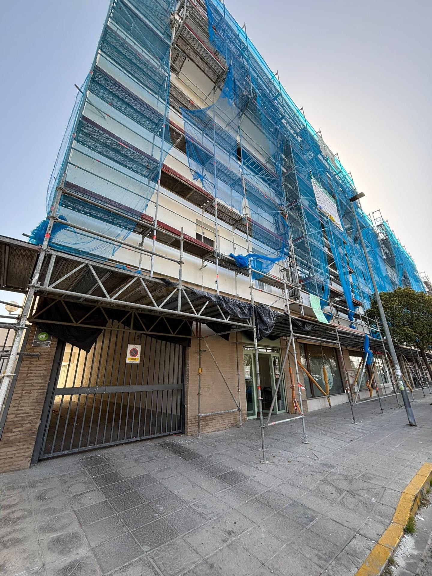 VENTA PLAZAS DE GARAJE EN LOS BERMEJALES - foto 4