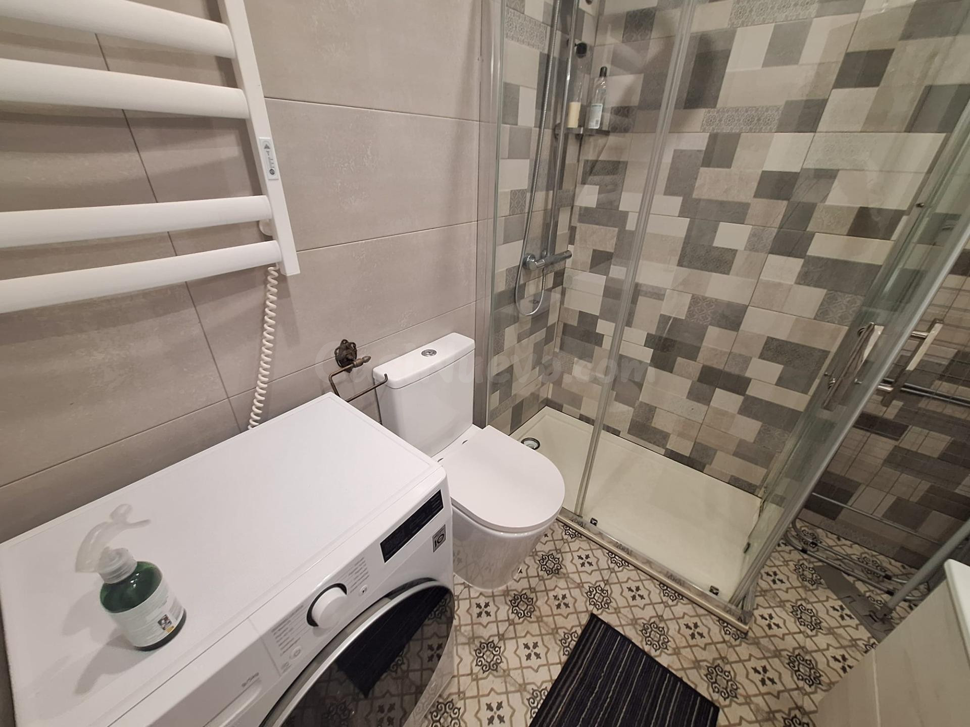Estudio 1 habitación 30m² en venta - Estacion de autobuses - foto 4
