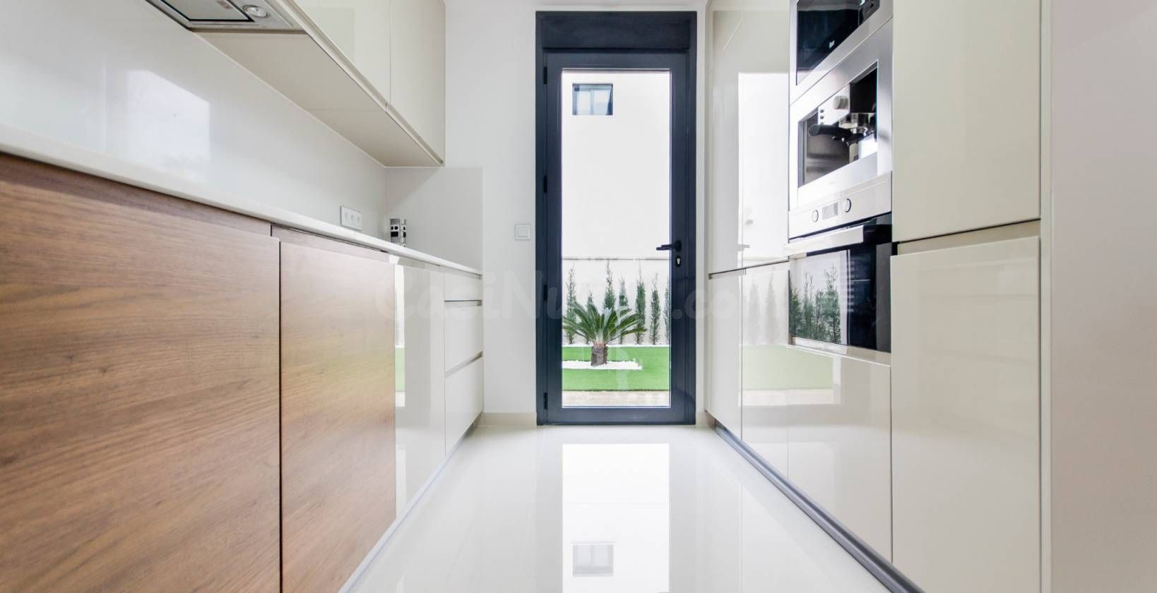 Villa contemporánea con piscina privada y solárium: el autén - foto 5