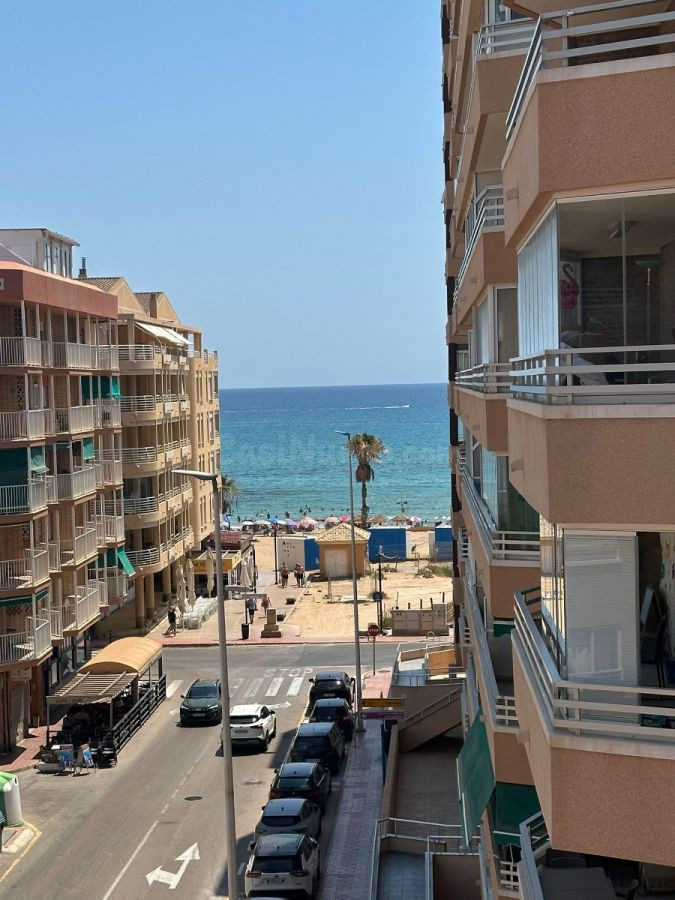 Espectacular Ático a 0 km del Mar y Ocio con Terraza y Ascensor