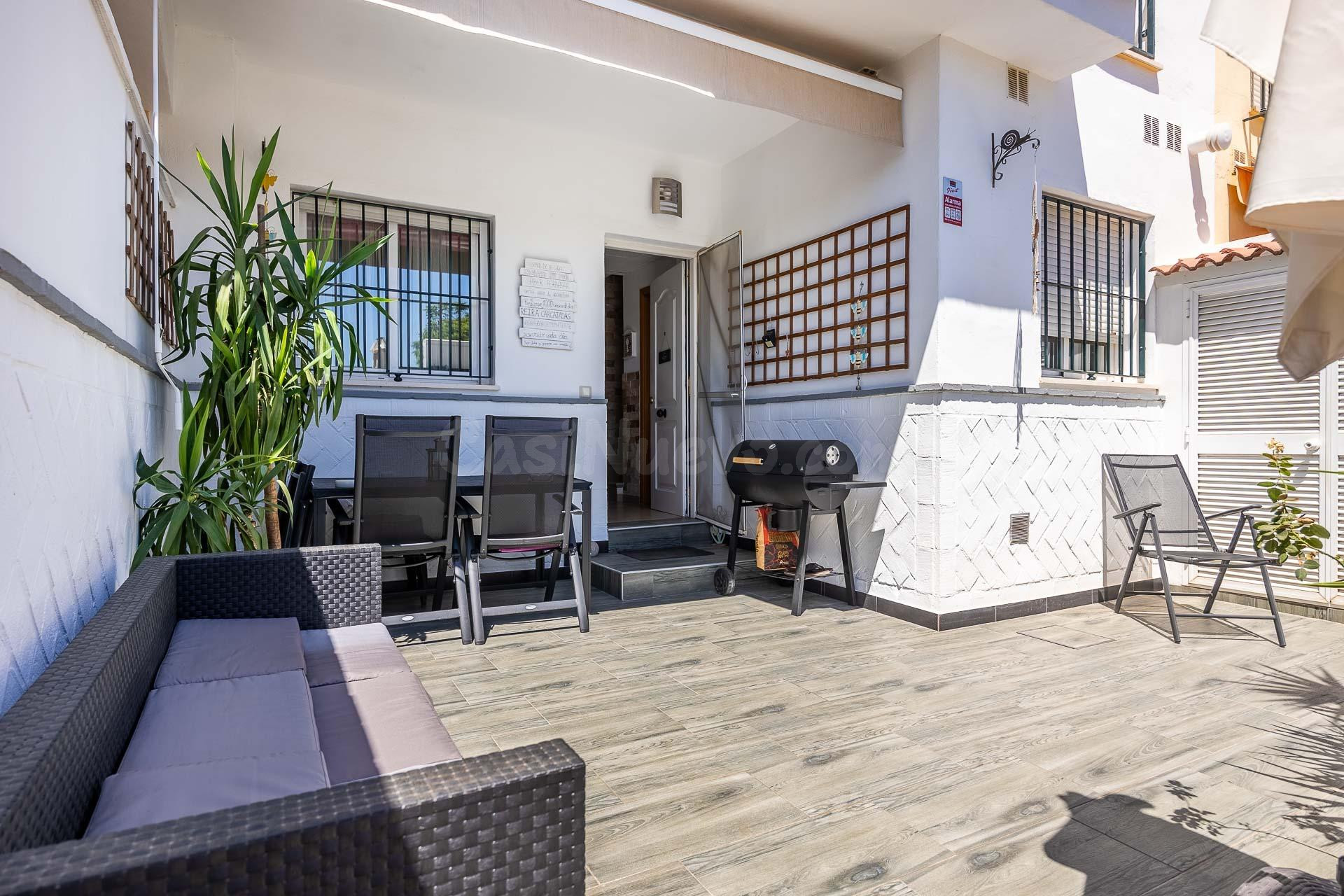 Chalet adosado en Gines - foto 5