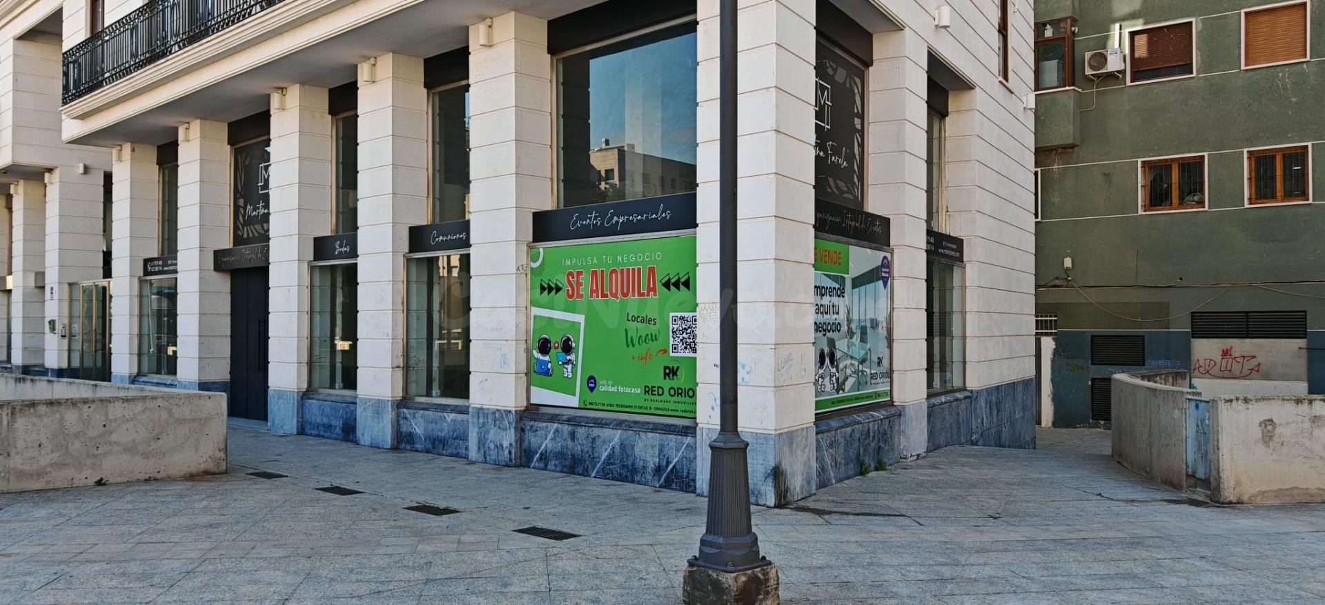 ¡Impulsa tu negocio! Local comercial en Alquiler en el emble - foto 3