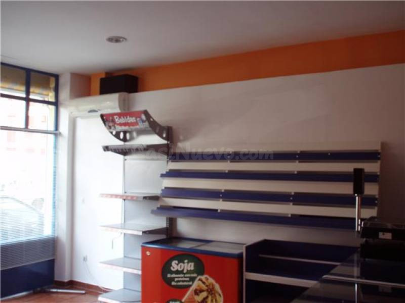 Local comercial en venta - Sepulcro - foto 2