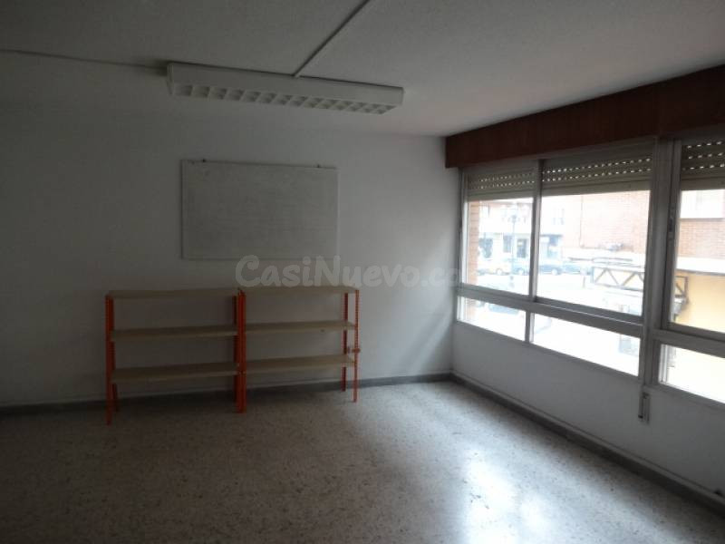 Oficina 128m² en alquiler - Pantoja