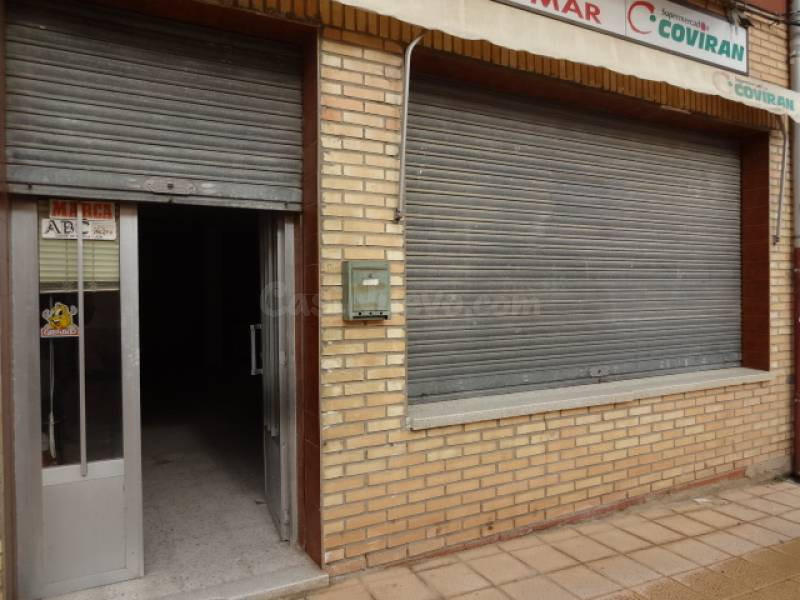 LOCAL COMERCIAL CORESES