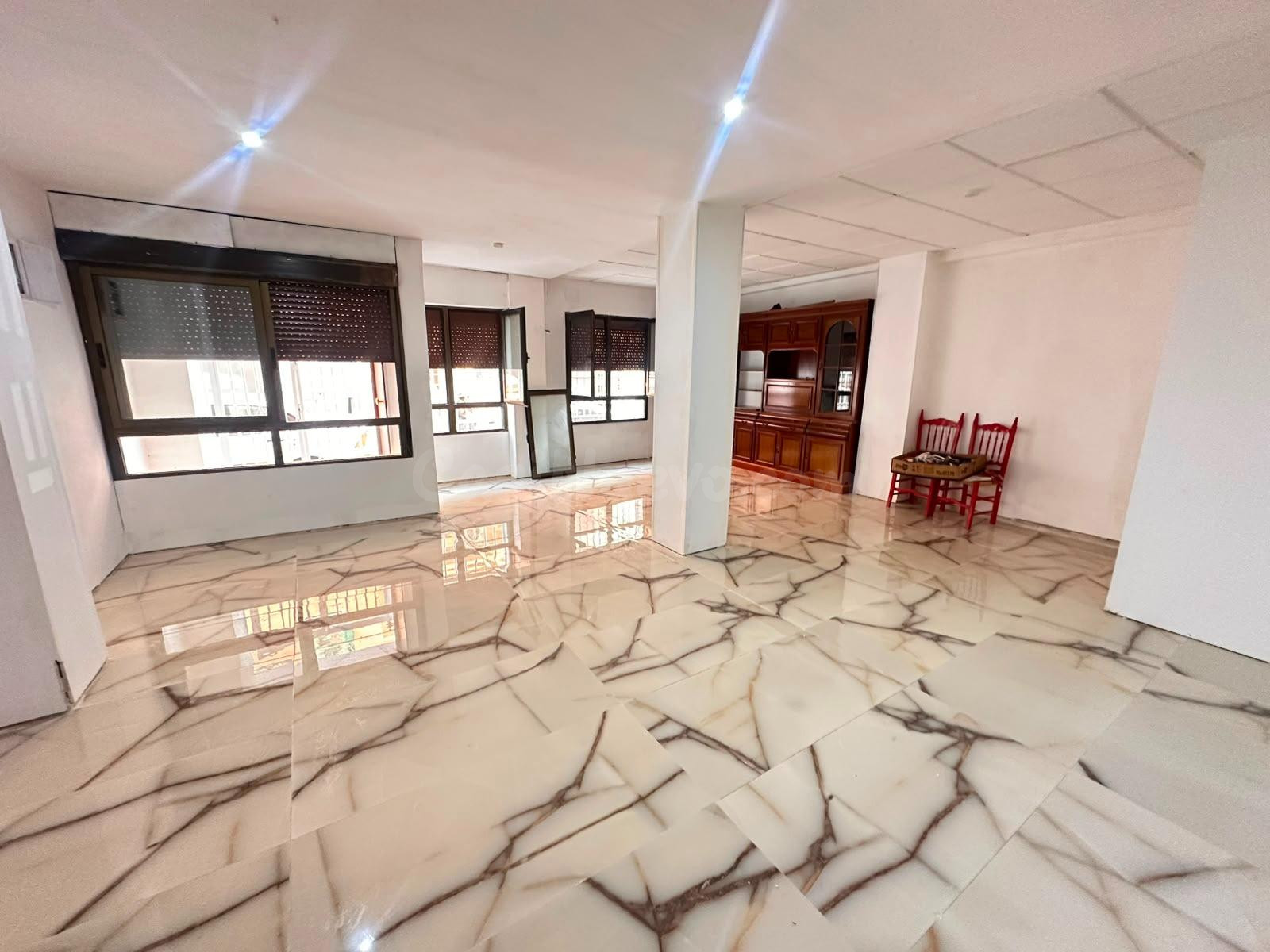 Planta baja en Carrús reformada.