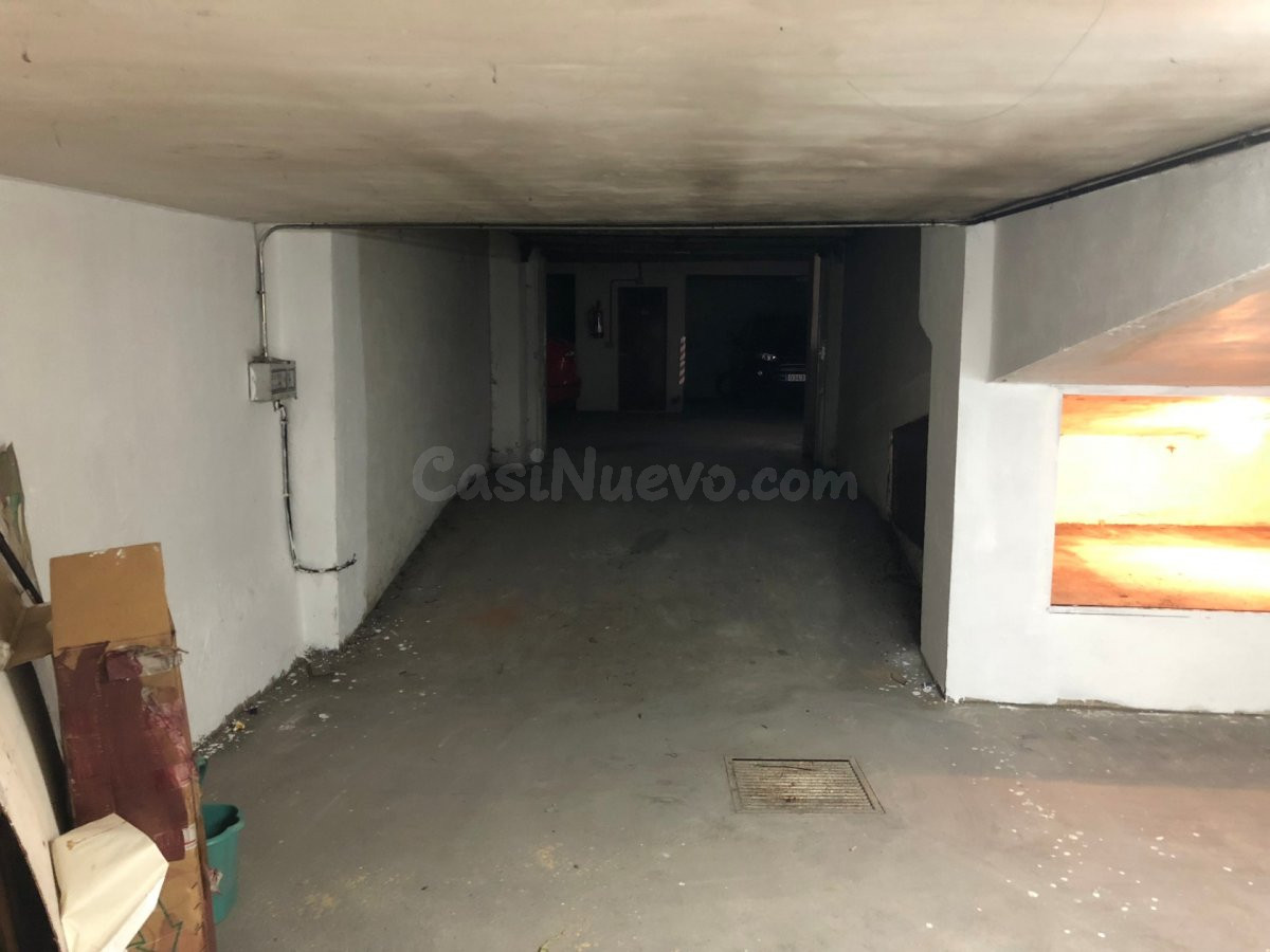 Garaje cerrado con muchas posibilidades - foto 4