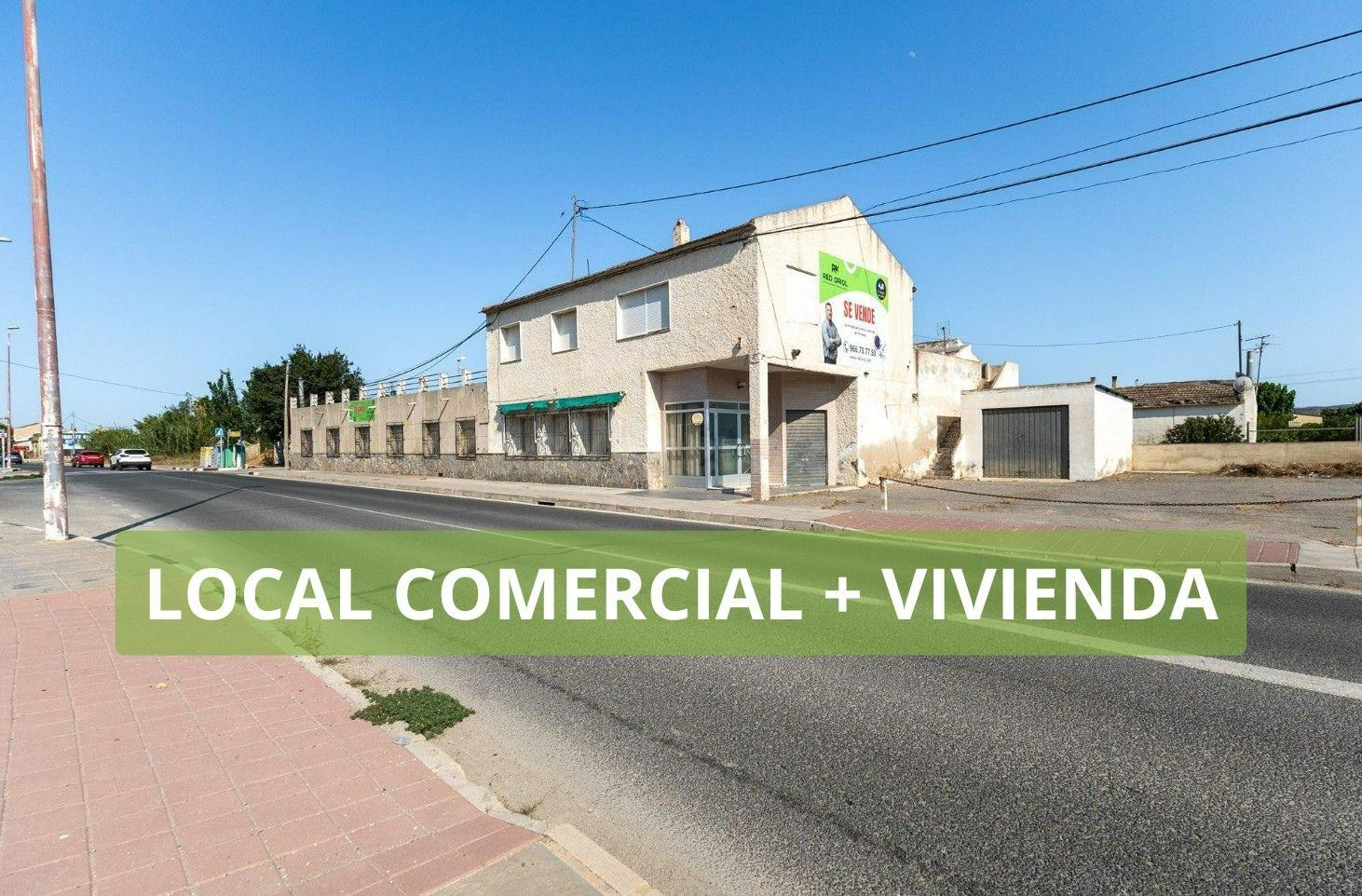 ¡Oportunidad Estratégica en Camino de Beniel! Local con Gran