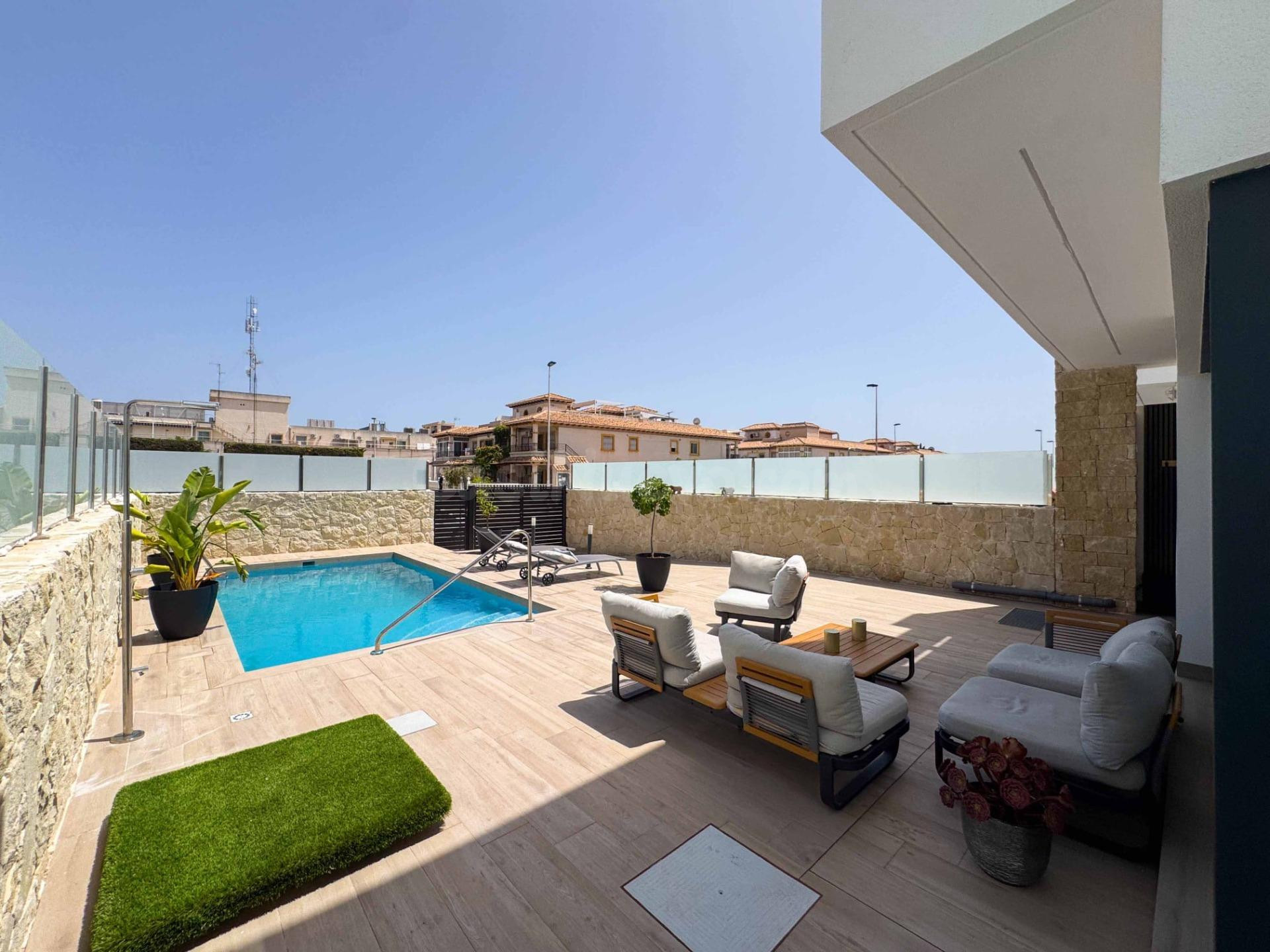 Villa de lujo en Punta Prima - foto 4