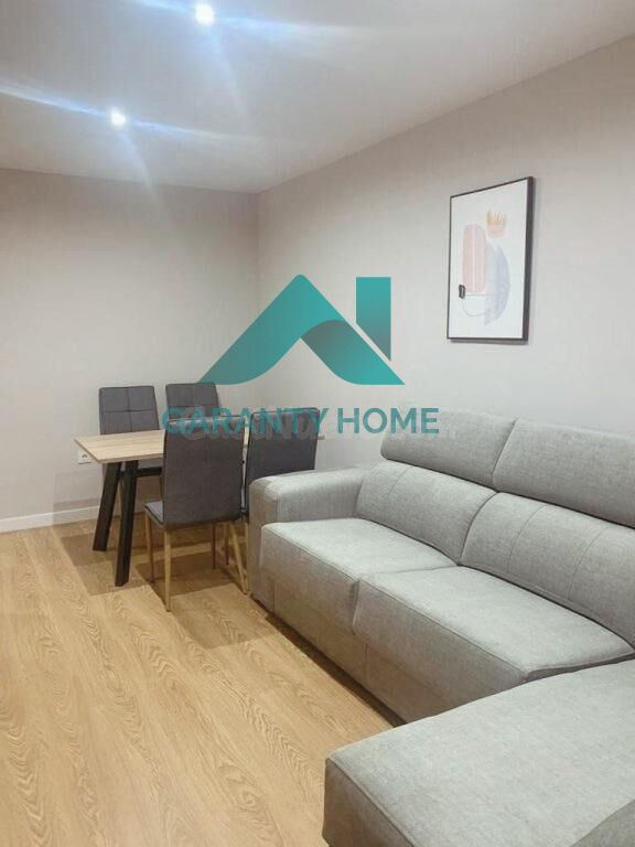 APARTAMENTO EN ALQUILER EN PLENO CENTRO DE CÁCERES ✨ - foto 2