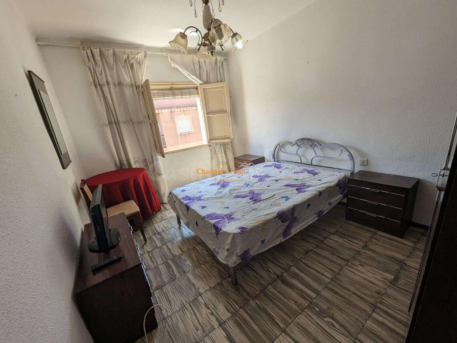SE VENDE QUINTO PISO CON BALCÓN, JUNTO AVENIDA DE NOVELDA - foto 5