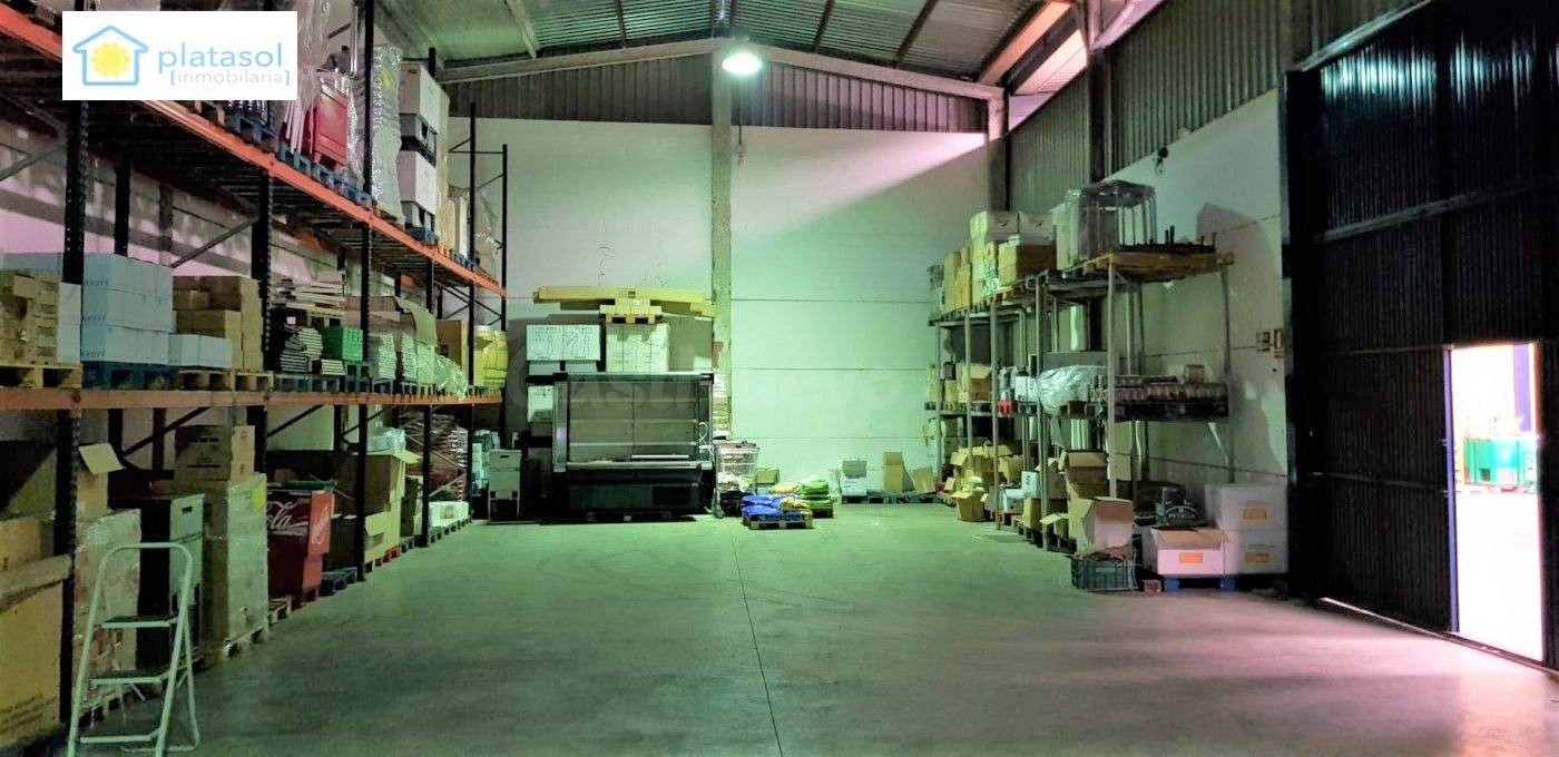 Nave industrial a la venta en Gerena, Sevilla, polígono La F
