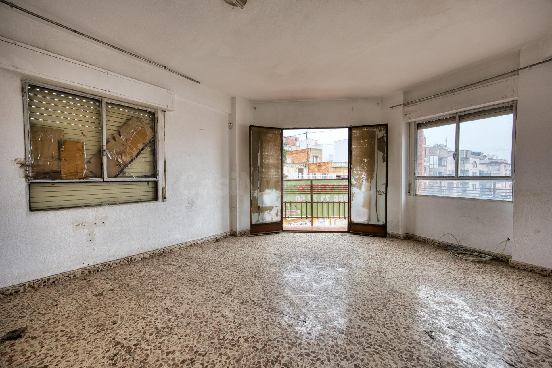 Amplio piso con gran potencial en el corazón de Cabezo de Torres (Murcia)