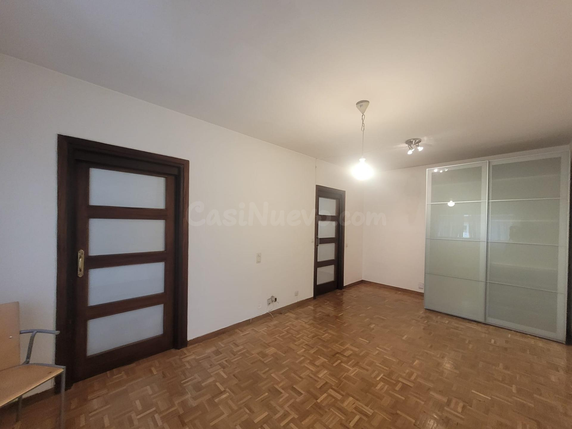Apartamento 1 habitación 61m² en alquiler - Castellana