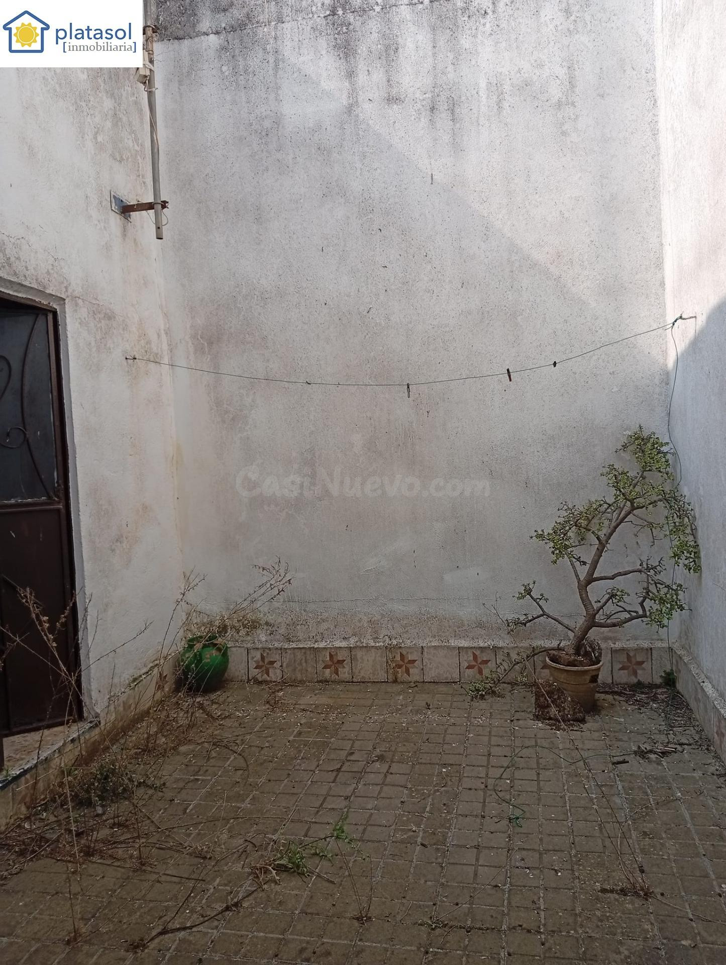 Casa céntrica a reformar íntegramente en Higuera de la sierr - foto 3
