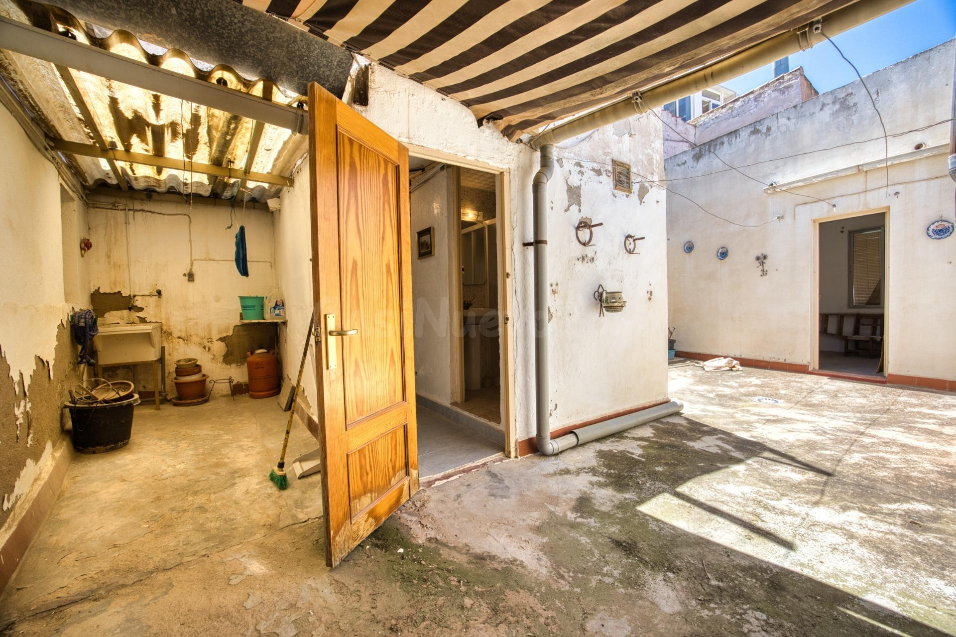¡CASA DE PUEBLO PARA REFORMAR EN BIGASTRO! Casa de Pueblo Au