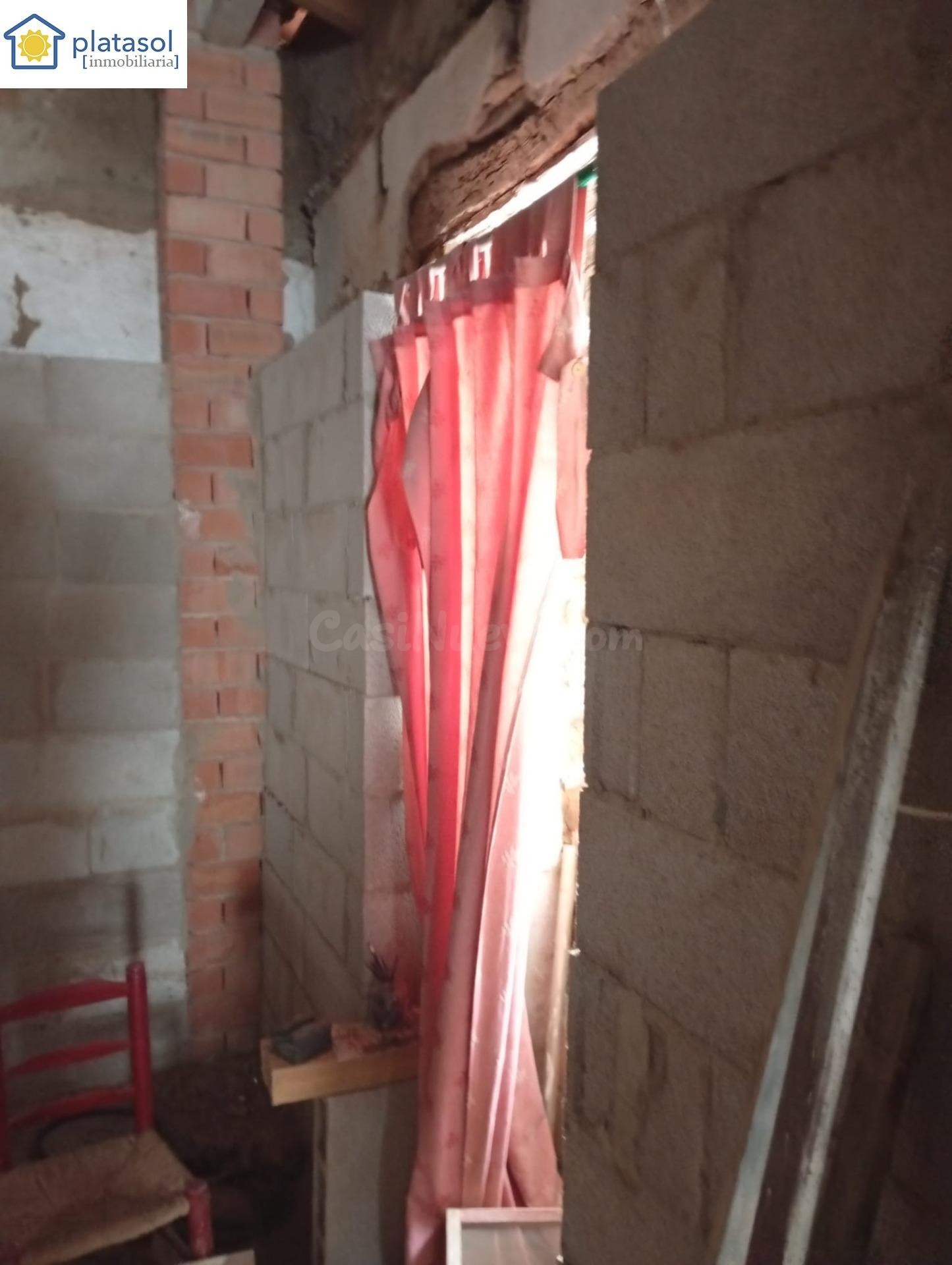 Casa para reformar en el centro del pueblo - foto 3