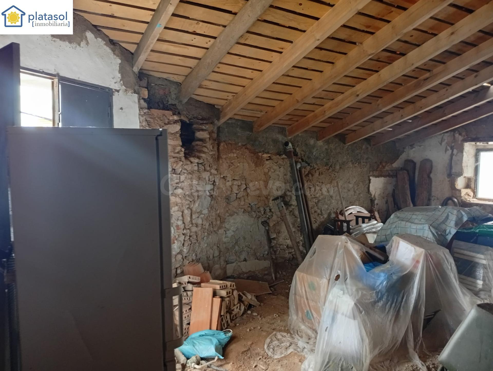 Casa para reformar en el centro del pueblo - foto 4